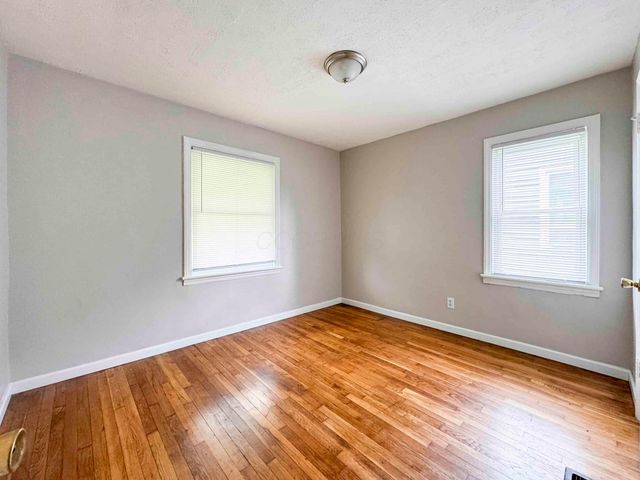 1433 E 19th Avenue, Columbus, OH 43211