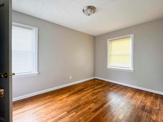 1433 E 19th Avenue, Columbus, OH 43211