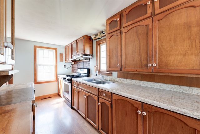 20 Forest Ave, Westfield, MA 01085
