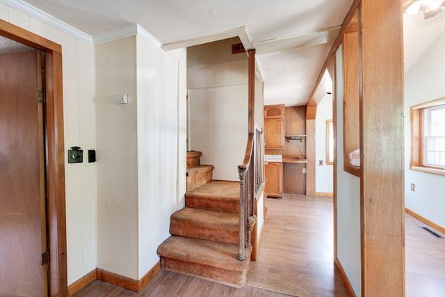 20 Forest Ave, Westfield, MA 01085