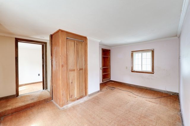 20 Forest Ave, Westfield, MA 01085