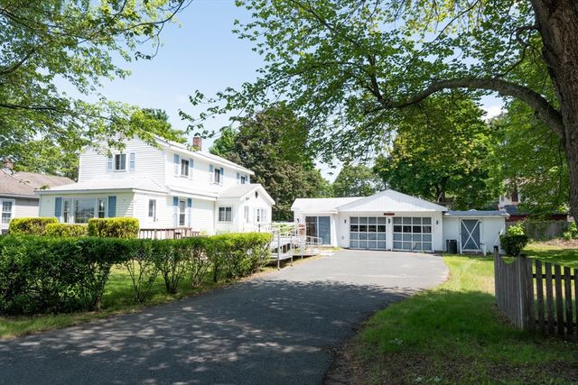 20 Forest Ave, Westfield, MA 01085