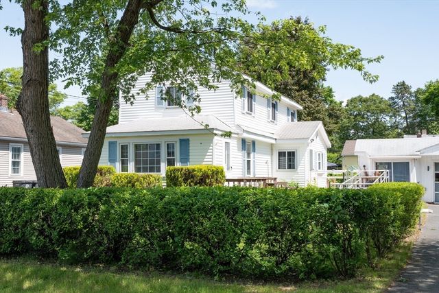 20 Forest Ave, Westfield, MA 01085