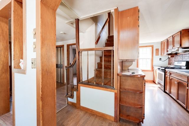 20 Forest Ave, Westfield, MA 01085
