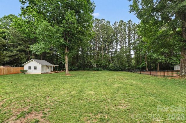 119 Stumpy Creek Road, Mooresville, NC 28117
