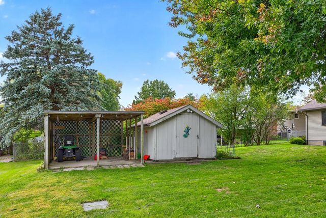 516 4th Avenue NE, Byron, MN 55920