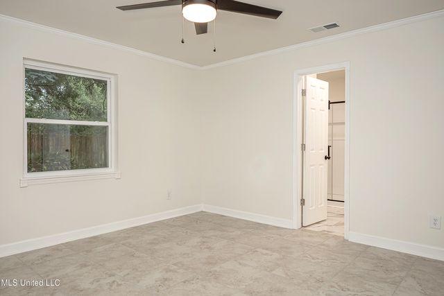 825 Graveline Road, Gautier, MS 39553