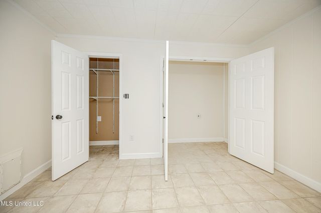 825 Graveline Road, Gautier, MS 39553