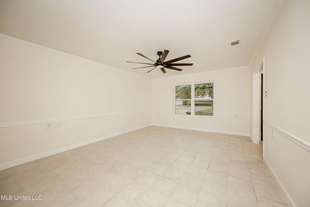 825 Graveline Road, Gautier, MS 39553