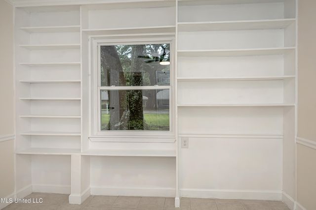 825 Graveline Road, Gautier, MS 39553