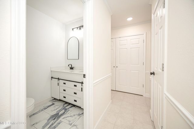 825 Graveline Road, Gautier, MS 39553