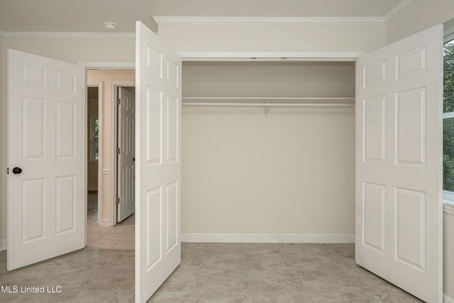 825 Graveline Road, Gautier, MS 39553