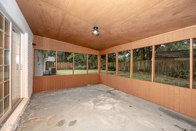 825 Graveline Road, Gautier, MS 39553