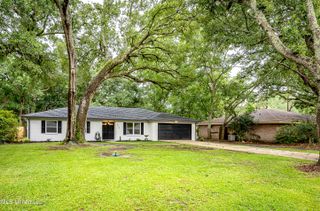 825 Graveline Road, Gautier, MS 39553
