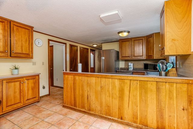 419 Pearl Hill Road, Fitchburg, MA 01420