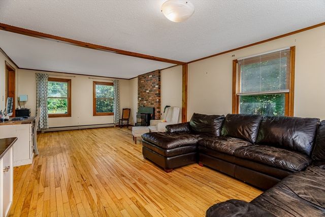 419 Pearl Hill Road, Fitchburg, MA 01420