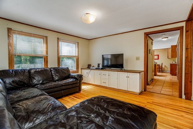 419 Pearl Hill Road, Fitchburg, MA 01420