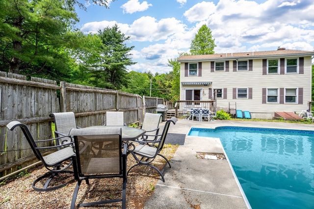 419 Pearl Hill Road, Fitchburg, MA 01420
