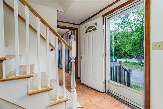 419 Pearl Hill Road, Fitchburg, MA 01420