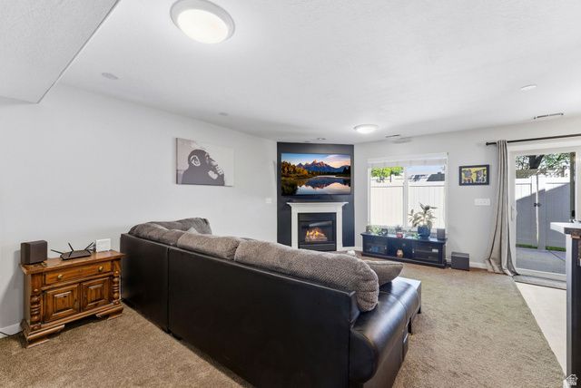 1058 W 975 N, Layton, UT 84041