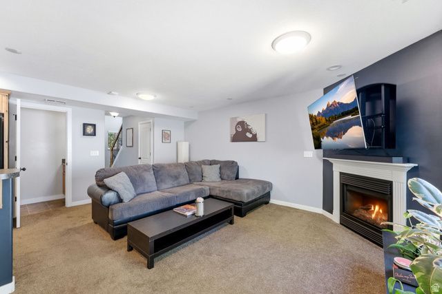 1058 W 975 N, Layton, UT 84041