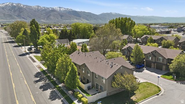 1058 W 975 N, Layton, UT 84041