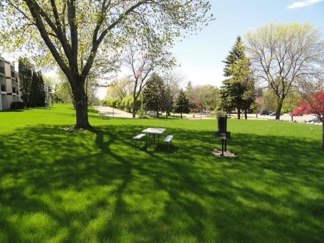 12990 Nicollet Avenue 102, Burnsville, MN 55337