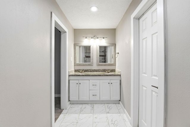 19422 Stamford Drive, Tomball, TX 77375