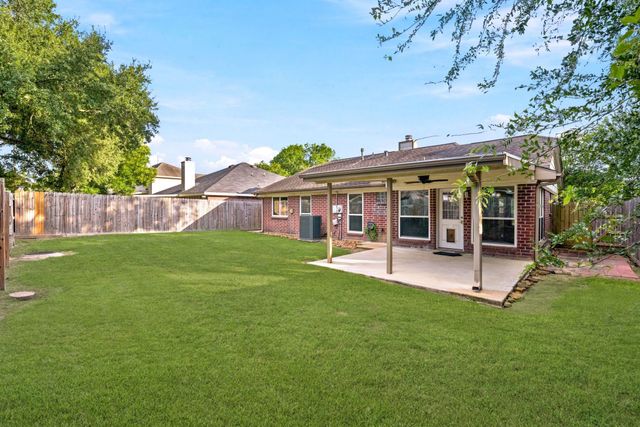 19422 Stamford Drive, Tomball, TX 77375