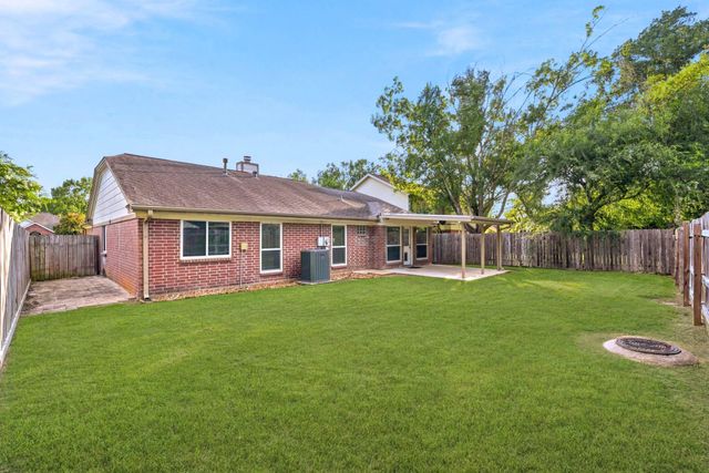 19422 Stamford Drive, Tomball, TX 77375