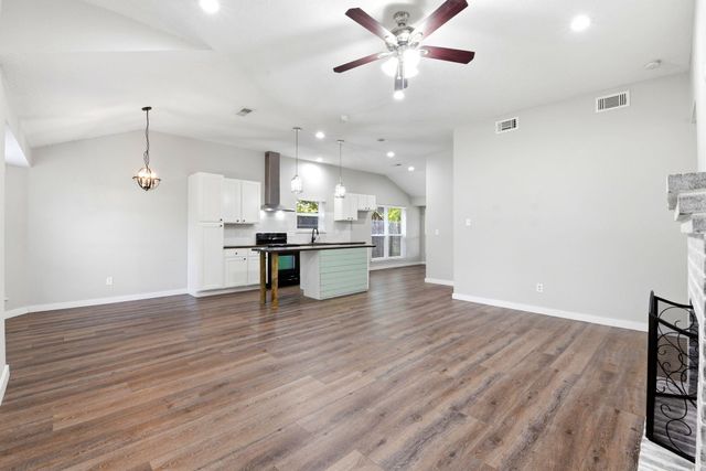 19422 Stamford Drive, Tomball, TX 77375