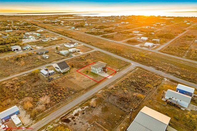 367 ROYAL OAK Lane, Rockport, TX 78382