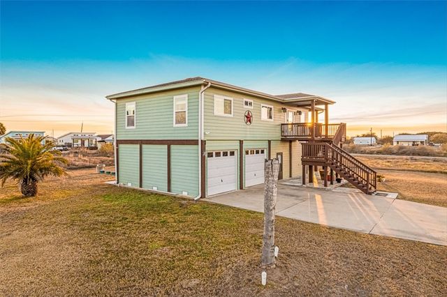 367 ROYAL OAK Lane, Rockport, TX 78382