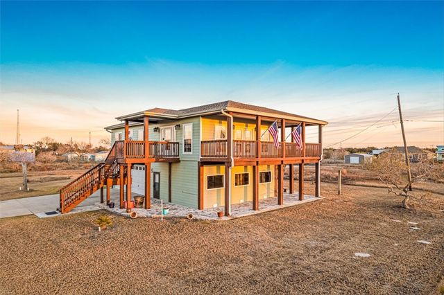 367 ROYAL OAK Lane, Rockport, TX 78382