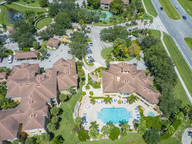 5025 Fairways Circle B307, Vero Beach, FL 32967