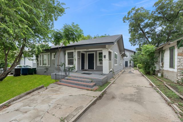 1311 W French Pl, San Antonio, TX 78201