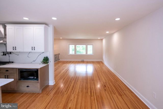 413 ELLIS RD, Havertown, PA 19083