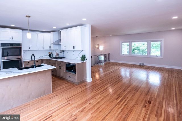 413 ELLIS RD, Havertown, PA 19083
