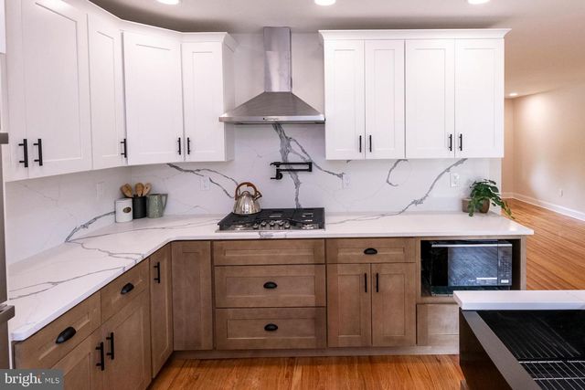 413 ELLIS RD, Havertown, PA 19083