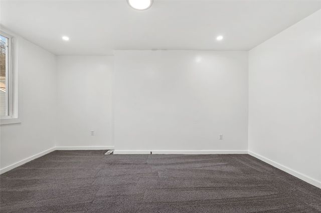 1619 Haug St, Troy Hill, PA 15212