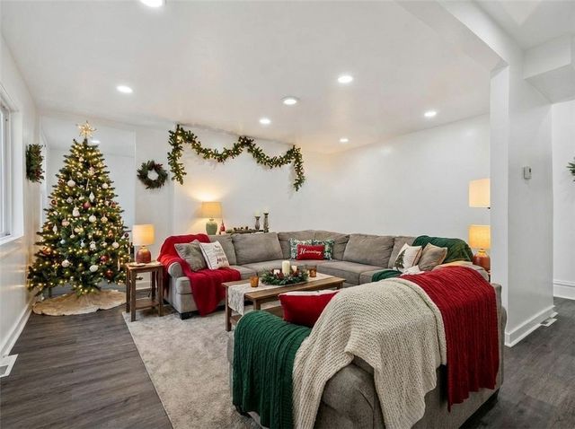 1619 Haug St, Troy Hill, PA 15212