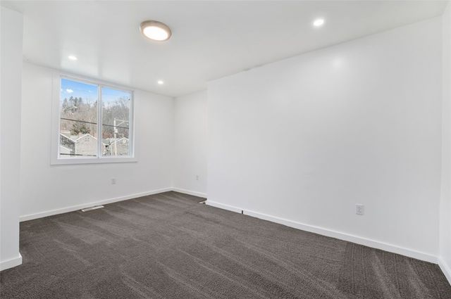 1619 Haug St, Troy Hill, PA 15212