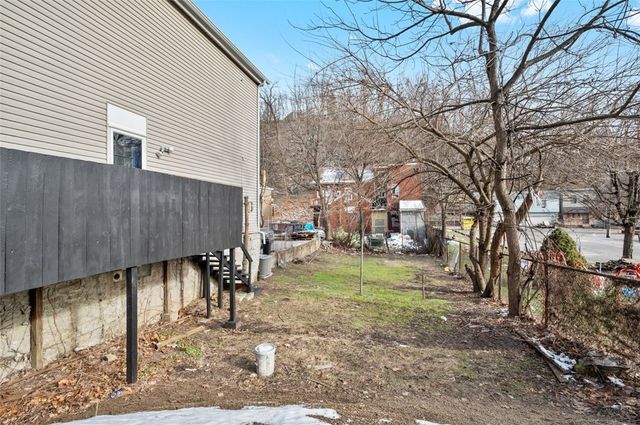 1619 Haug St, Troy Hill, PA 15212