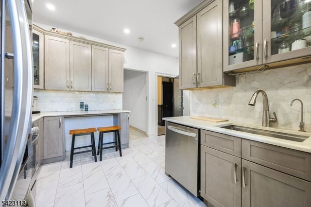 326 60Th St 4, West New York Town, NJ 07093