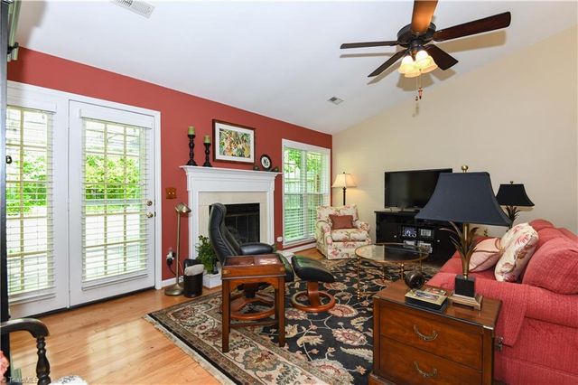 3122 Woodpoint Street, Jamestown, NC 27282