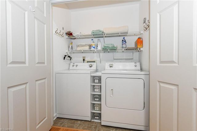 3122 Woodpoint Street, Jamestown, NC 27282