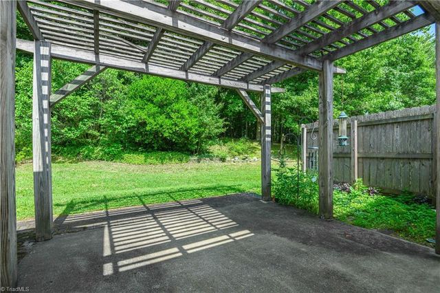 3122 Woodpoint Street, Jamestown, NC 27282