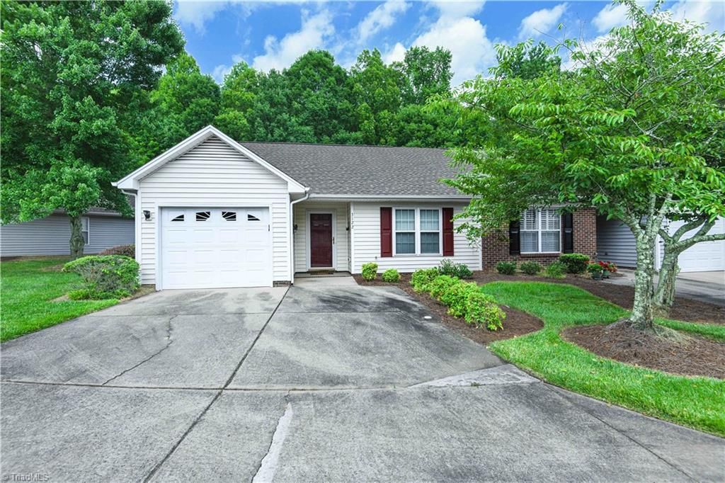 3122 Woodpoint Street, Jamestown, NC 27282