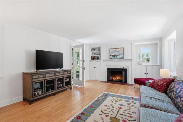166 Kensington Drive, Madison, WI 53704
