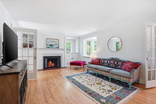 166 Kensington Drive, Madison, WI 53704